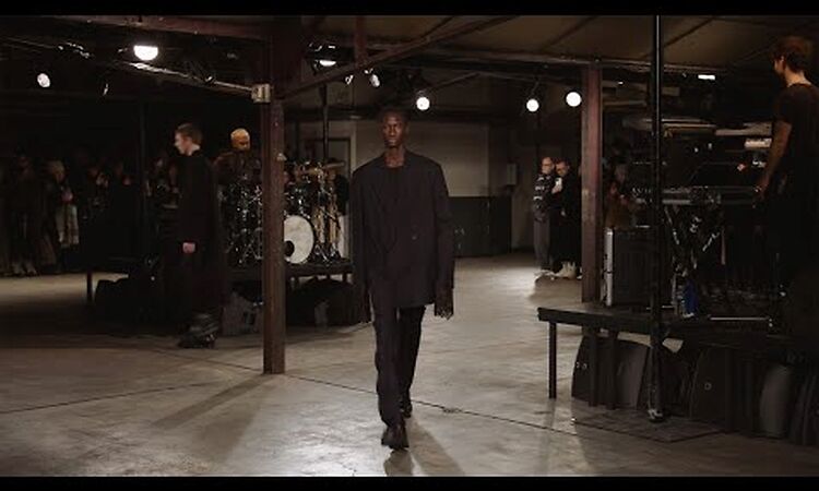 Dries Van Noten Men's Autumn Winter 2023-24 Fashion Show