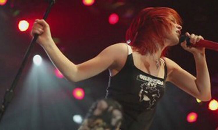 Paramore: Careful [OFFICIAL VIDEO]