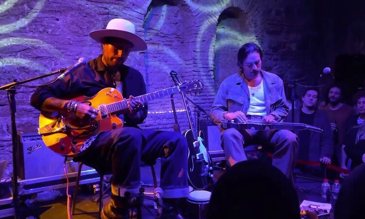 Hermanos Gutiérrez - Tres Hermanos | Live at Blind Istanbul | 30/09/2022 @hermanosgutierrezmusic