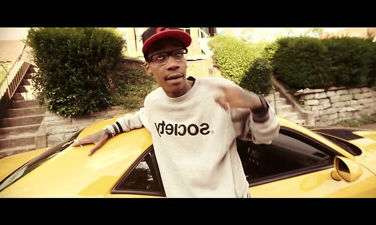 Wiz Khalifa- Mezmorized (official video)