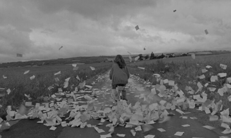 Hania Rani – Don't Break My Heart ft. Duncan Bellamy (Official Video)