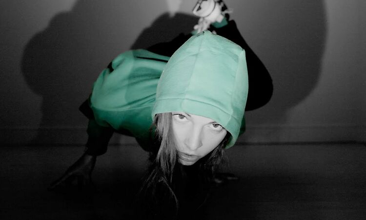 Emmy d'Arc - What's on your mind?! (Official Lyric Video)