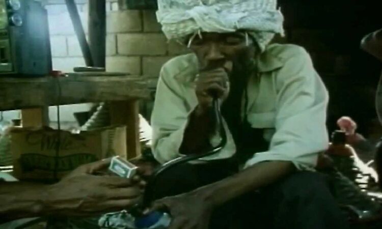 MAX ROMEO - Chase The Devil (1976) [HD Video Clip]