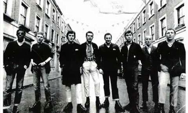 Sprong and the Nyah Shuffle - Moon Walk (Twistin' the Night Away).wmv (Reggae)