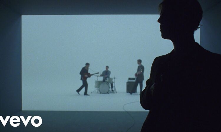 Tom Odell - Don't Let Me Go (Official)