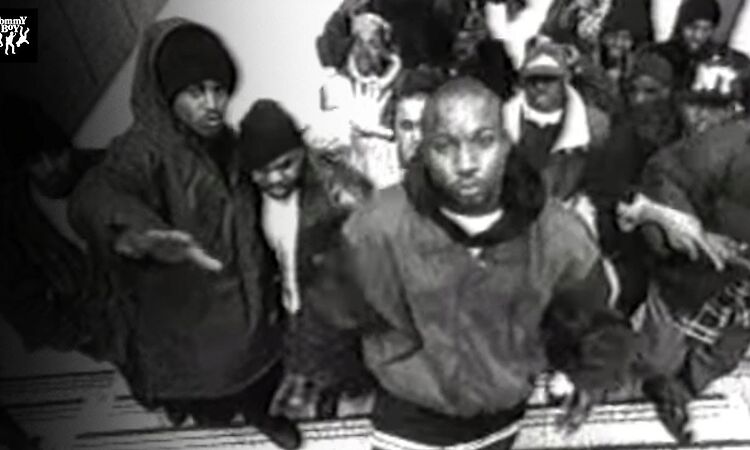 Capone-N-Noreaga - LA, LA (feat. Mobb Deep & Tragedy Khadafi) [Official Music Video]