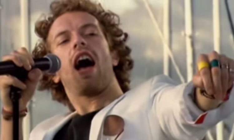 Coldplay - The Hardest Part (Official Video)