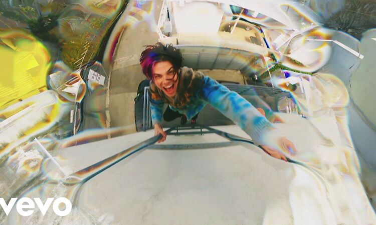 YUNGBLUD - weird! (Official Video)