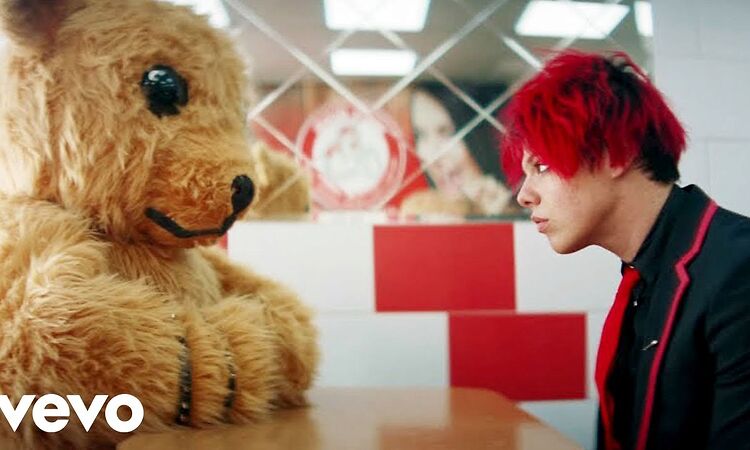 YUNGBLUD - god save me, but don’t drown me out (official video)