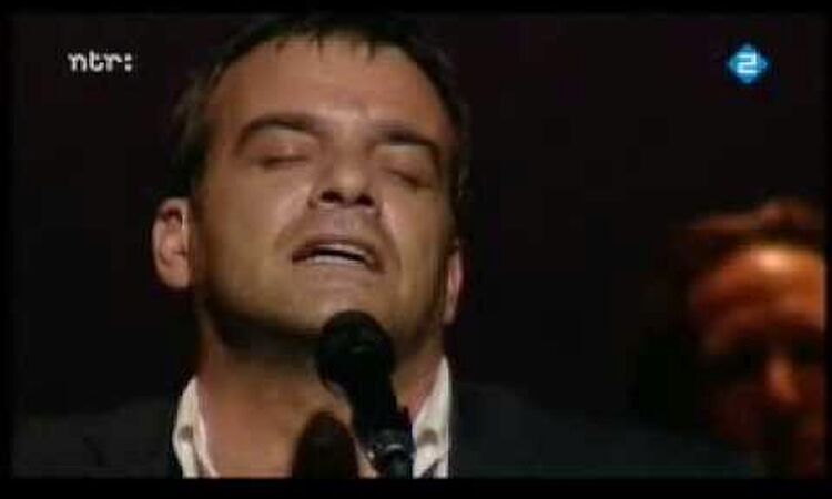 Jeroen Willems sings Jacques Brel, concert fragment part 2.