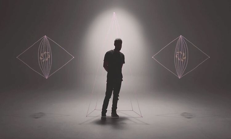 Gabriel Garzón-Montano – Crawl