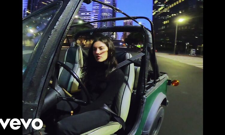 Gracie Abrams - Friend