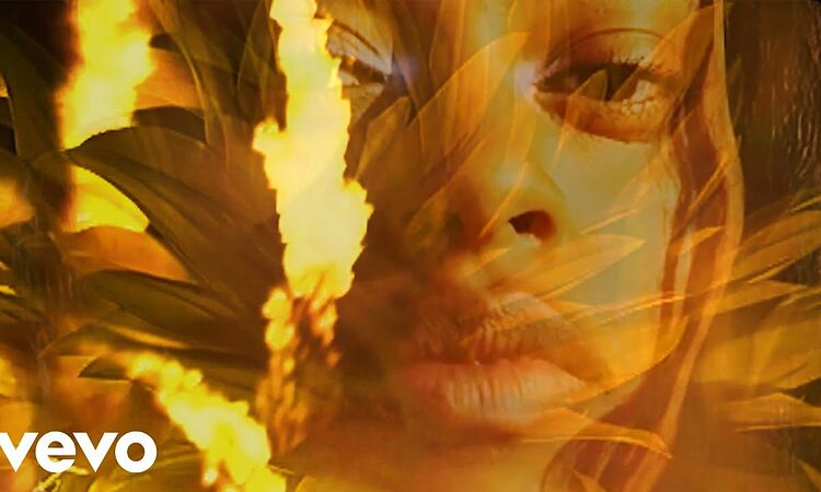 Annahstasia - Silk and Velvet