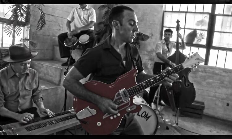 LA LOM performs "Figueroa"