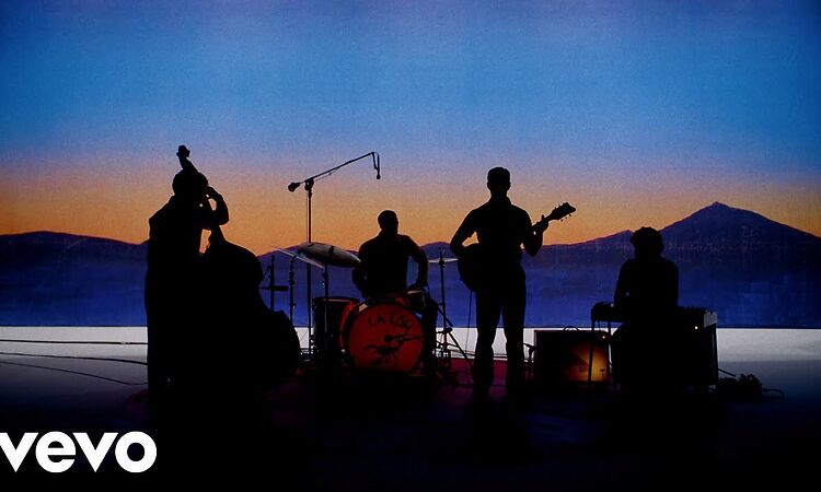 LA LOM - Perform "'Rebecca"