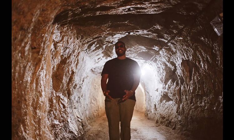 Armand Hammer & The Alchemist - "Robert Moses" / "God's Feet"